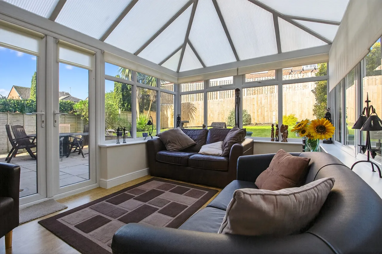 Turnberry Gardens, Wakefield, WF3, photo 9