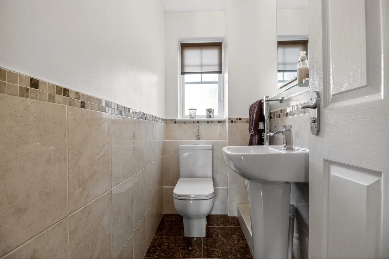 Turnberry Gardens, Wakefield, WF3, photo 10