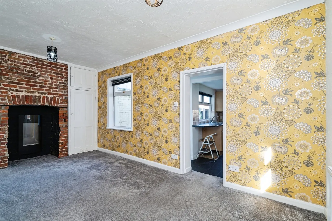 Stradbroke Road, Gorleston, Great Yarmouth, photo 6