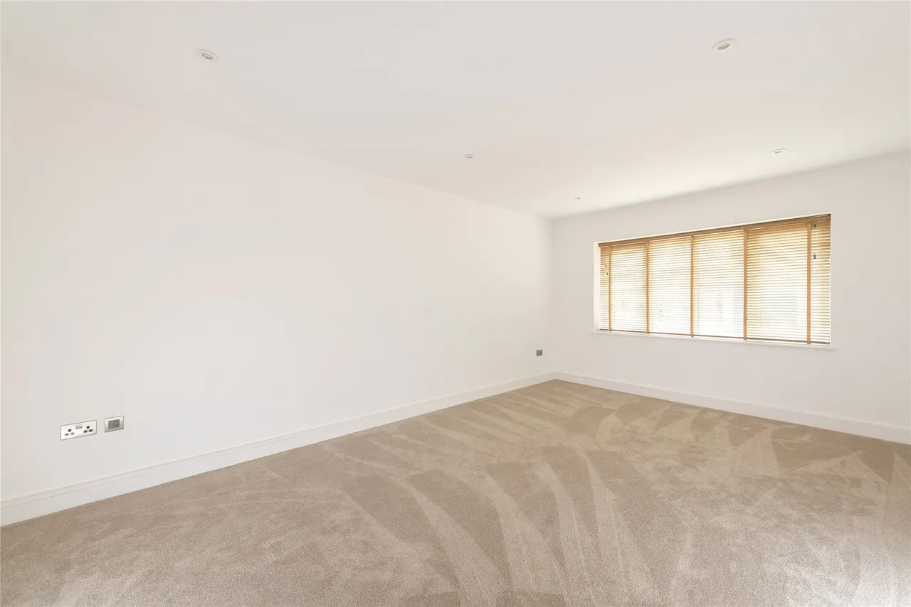 Shefford Road, Meppershall, SG17, photo 20