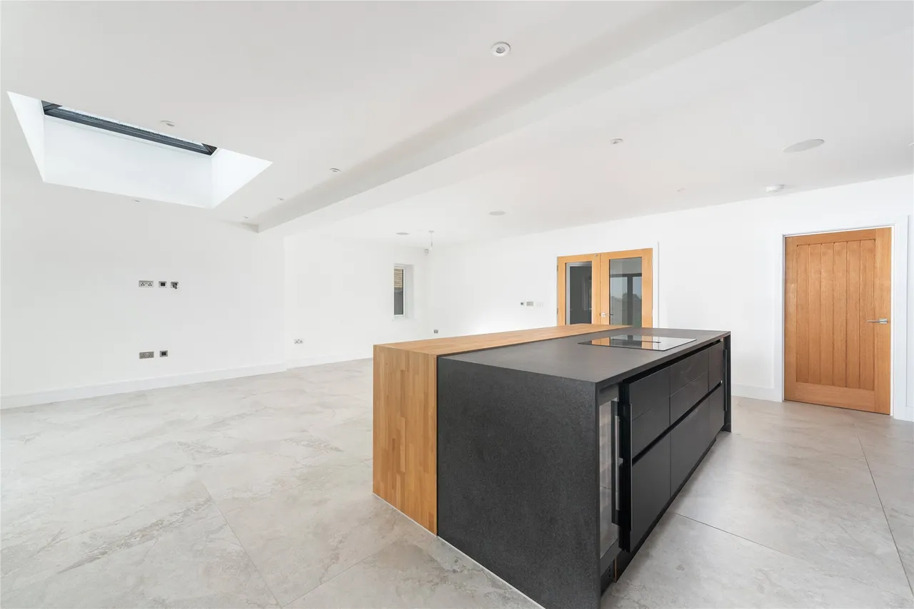 Shefford Road, Meppershall, SG17, photo 18