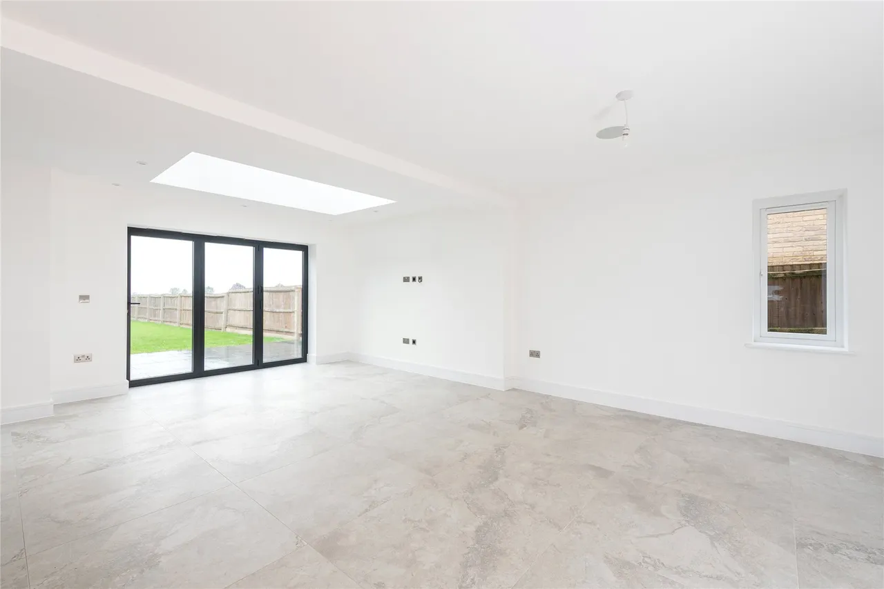 Shefford Road, Meppershall, SG17, photo 12