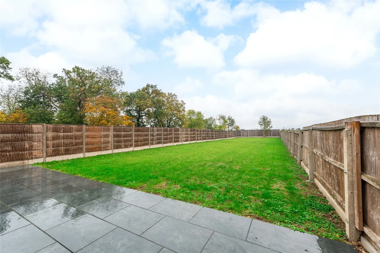 Shefford Road, Meppershall, SG17, photo 4
