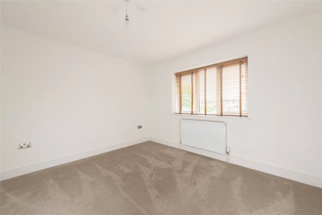 Shefford Road, Meppershall, SG17, photo 24