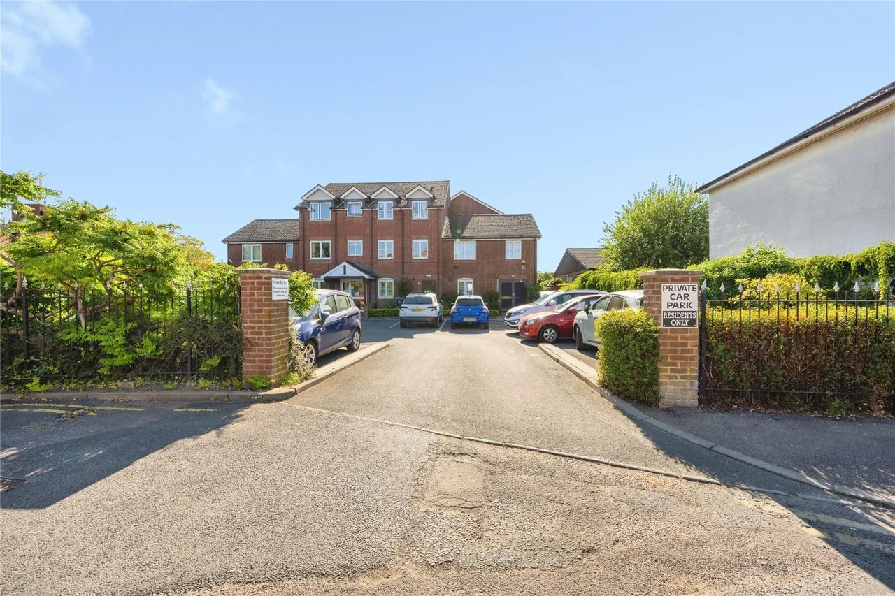 Lammas Walk, LEIGHTON BUZZARD, Bedfordshire, LU7, photo 16