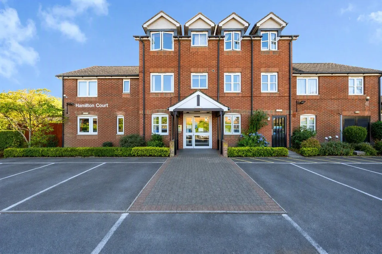2 bed flat for sale — Lammas Walk, LEIGHTON BUZZARD, Bedfordshire, LU7