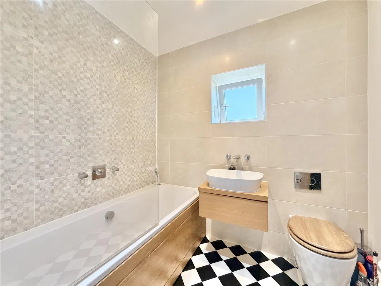 Castlehill Crescent, Ferniegair, Hamilton, ML3 7GN, photo 11