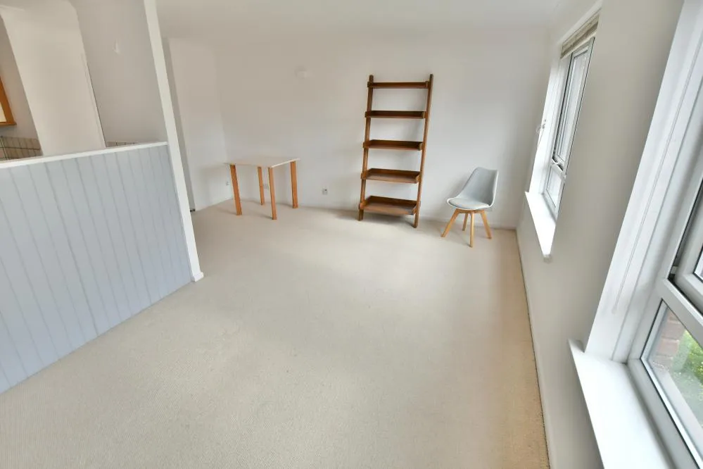 Allenview Road, Wimborne, BH21, photo 3