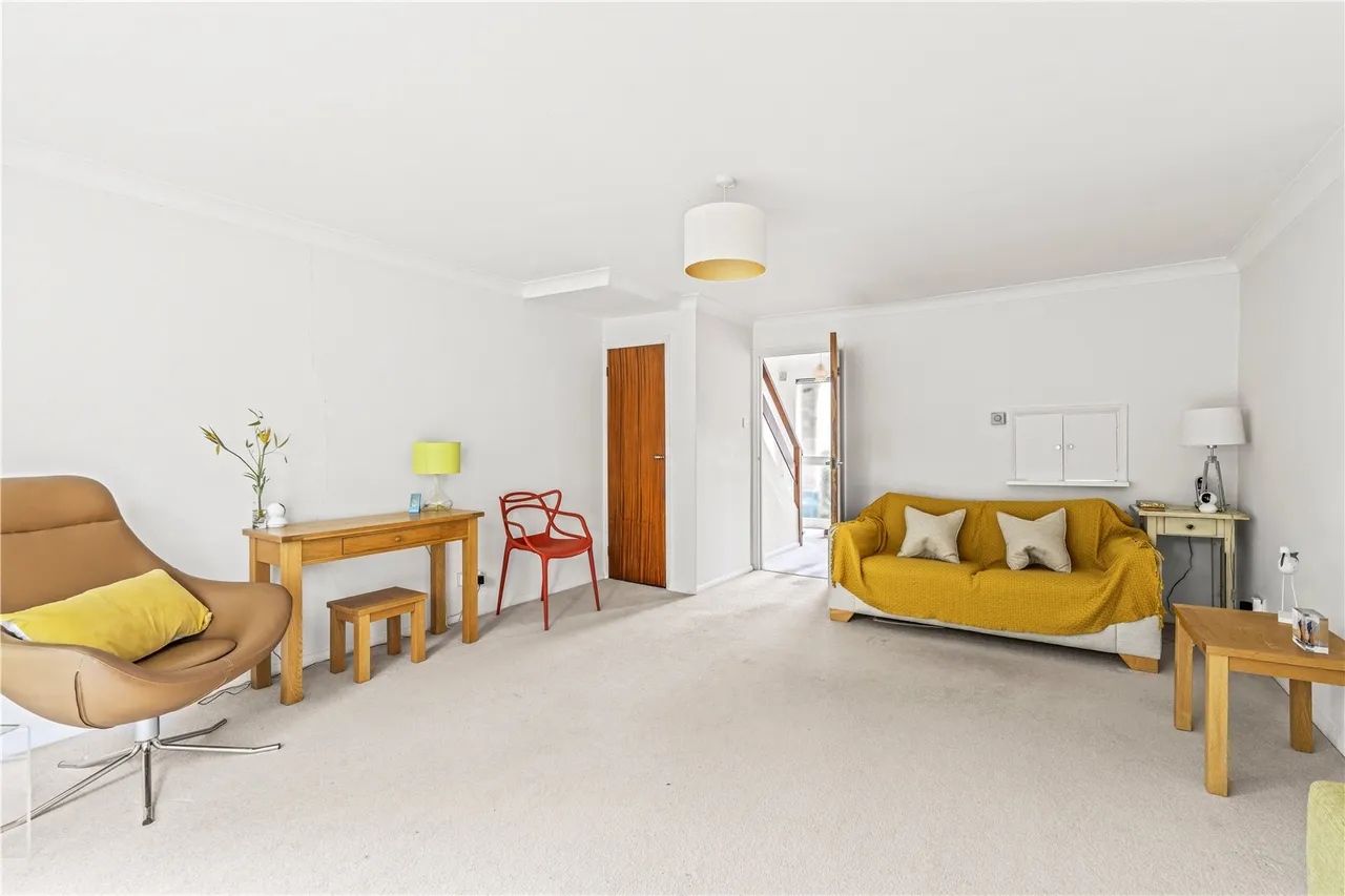 Strawberry Hill Close, Twickenham, TW1 4PX, photo 3