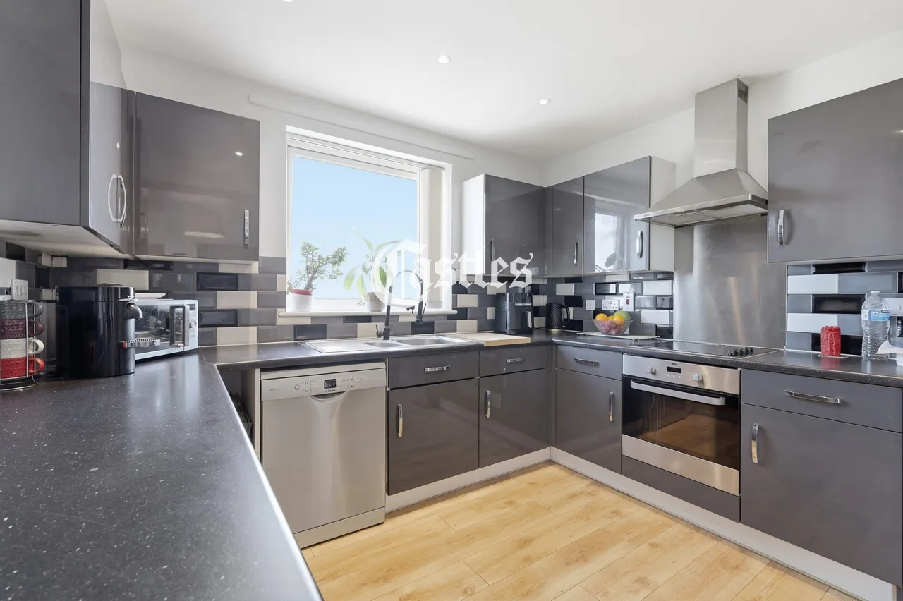 Cannon Road, London, N17, photo 2