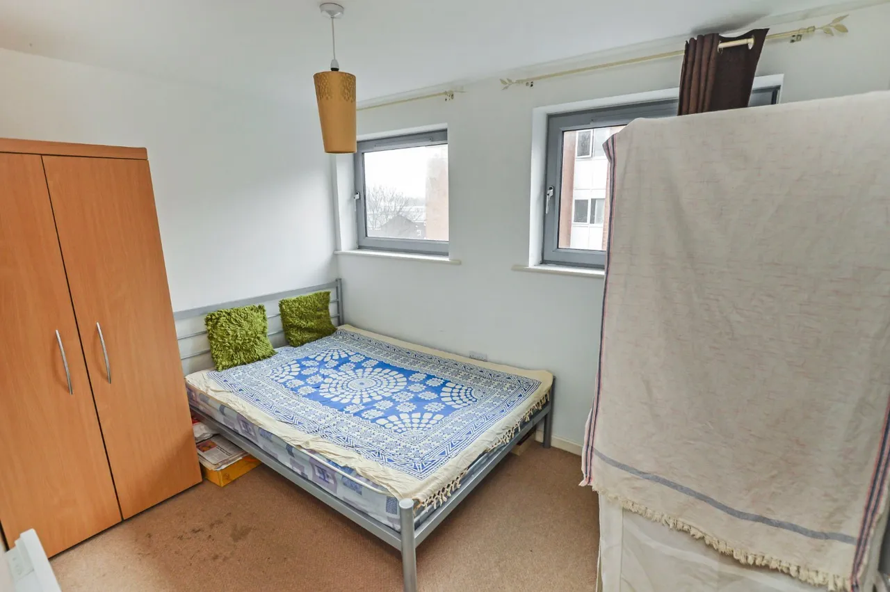 Elmira Way, Salford, M5, photo 9