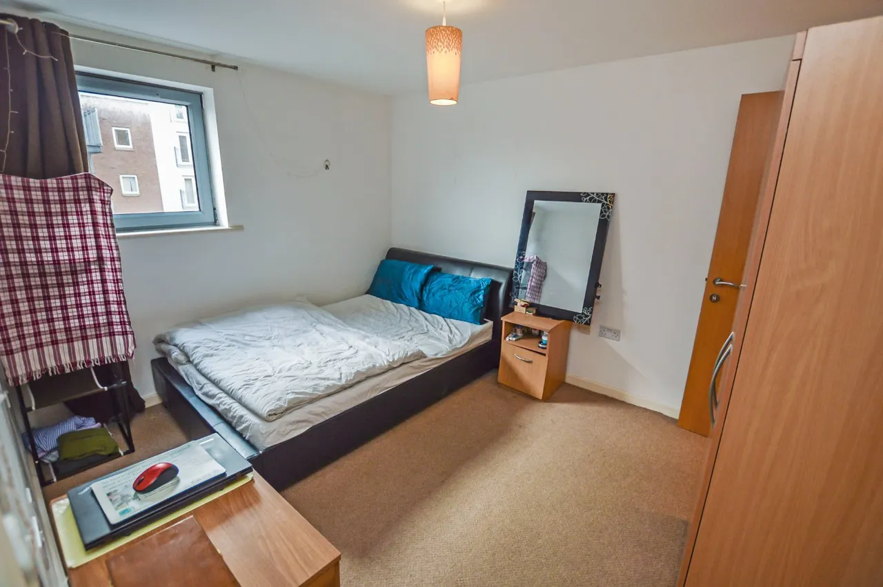Elmira Way, Salford, M5, photo 6
