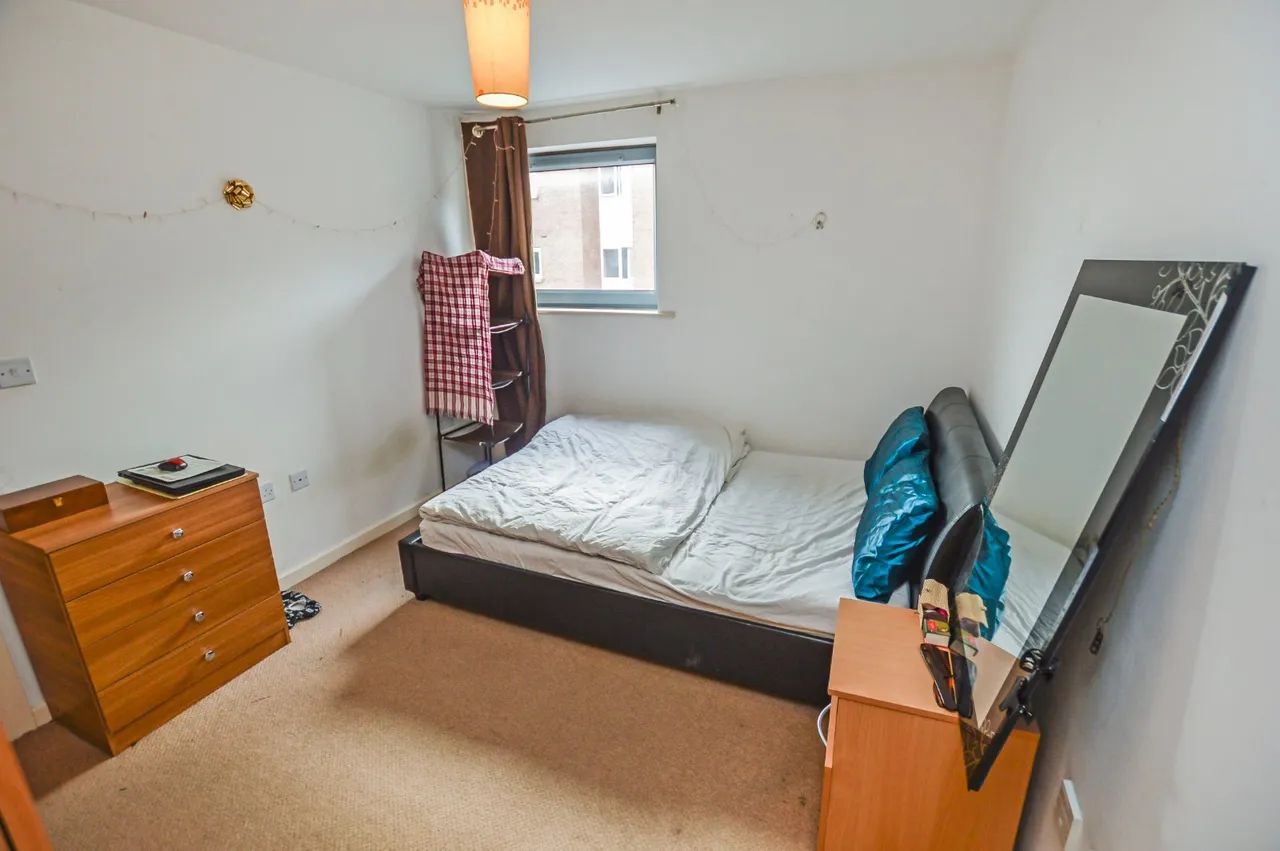 Elmira Way, Salford, M5, photo 7