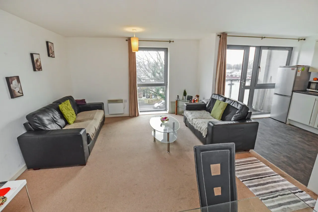Elmira Way, Salford, M5, photo 3