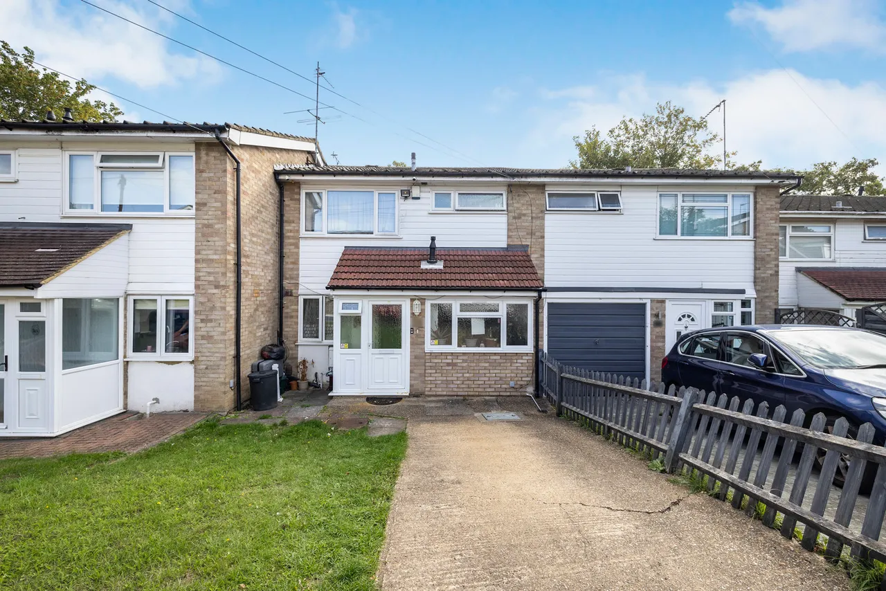 Knoll Crescent, Northwood Fees Apply, HA6, photo 6