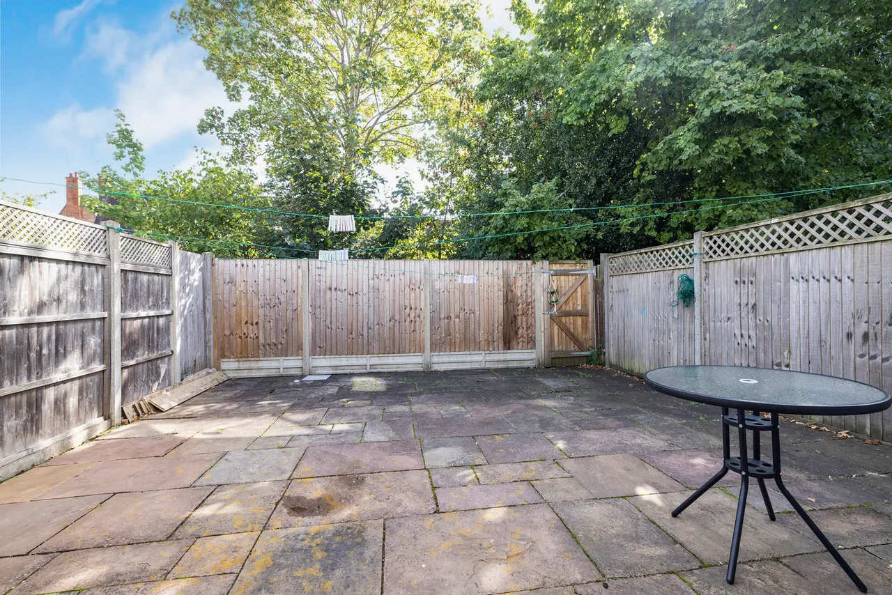 Knoll Crescent, Northwood Fees Apply, HA6, photo 3