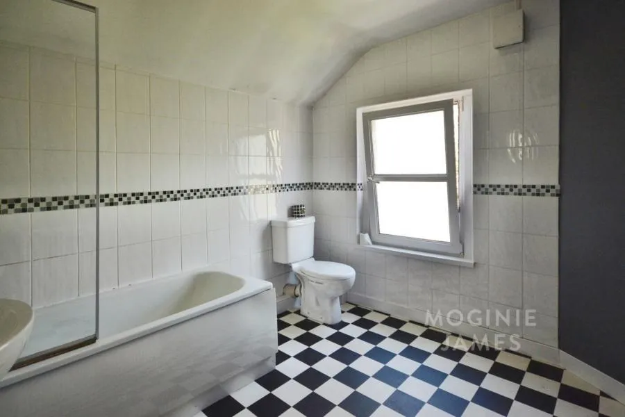 Railway Crescent, Splott, CF24, photo 3