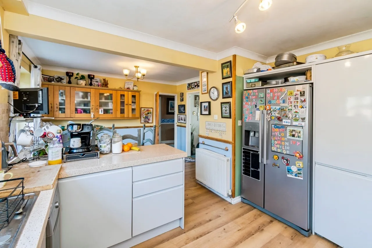 Frampton Close, Colden Common, SO21, photo 6