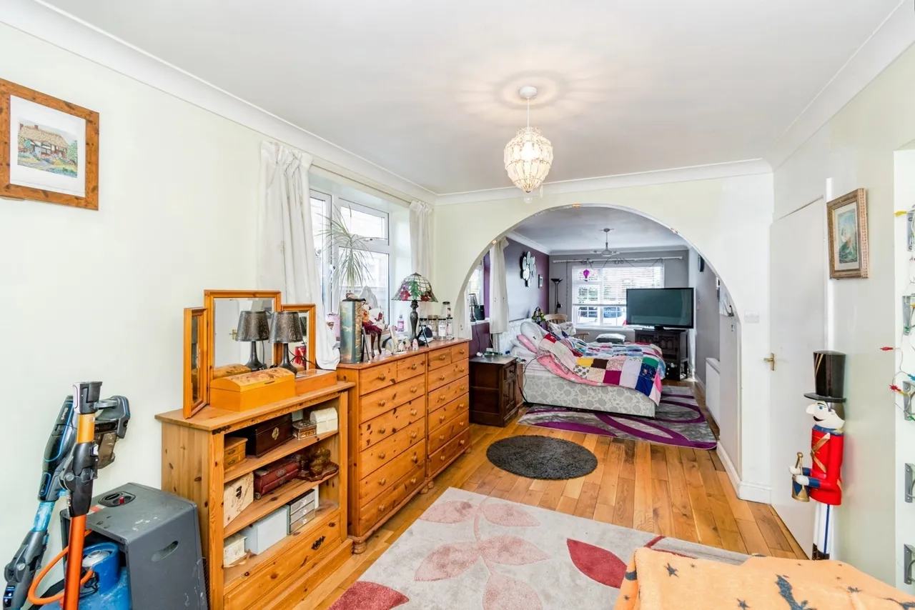 Frampton Close, Colden Common, SO21, photo 7