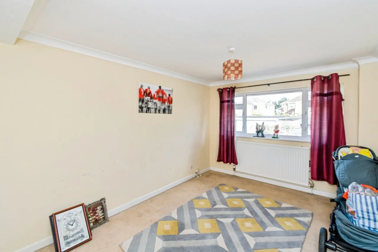 Frampton Close, Colden Common, SO21, photo 16