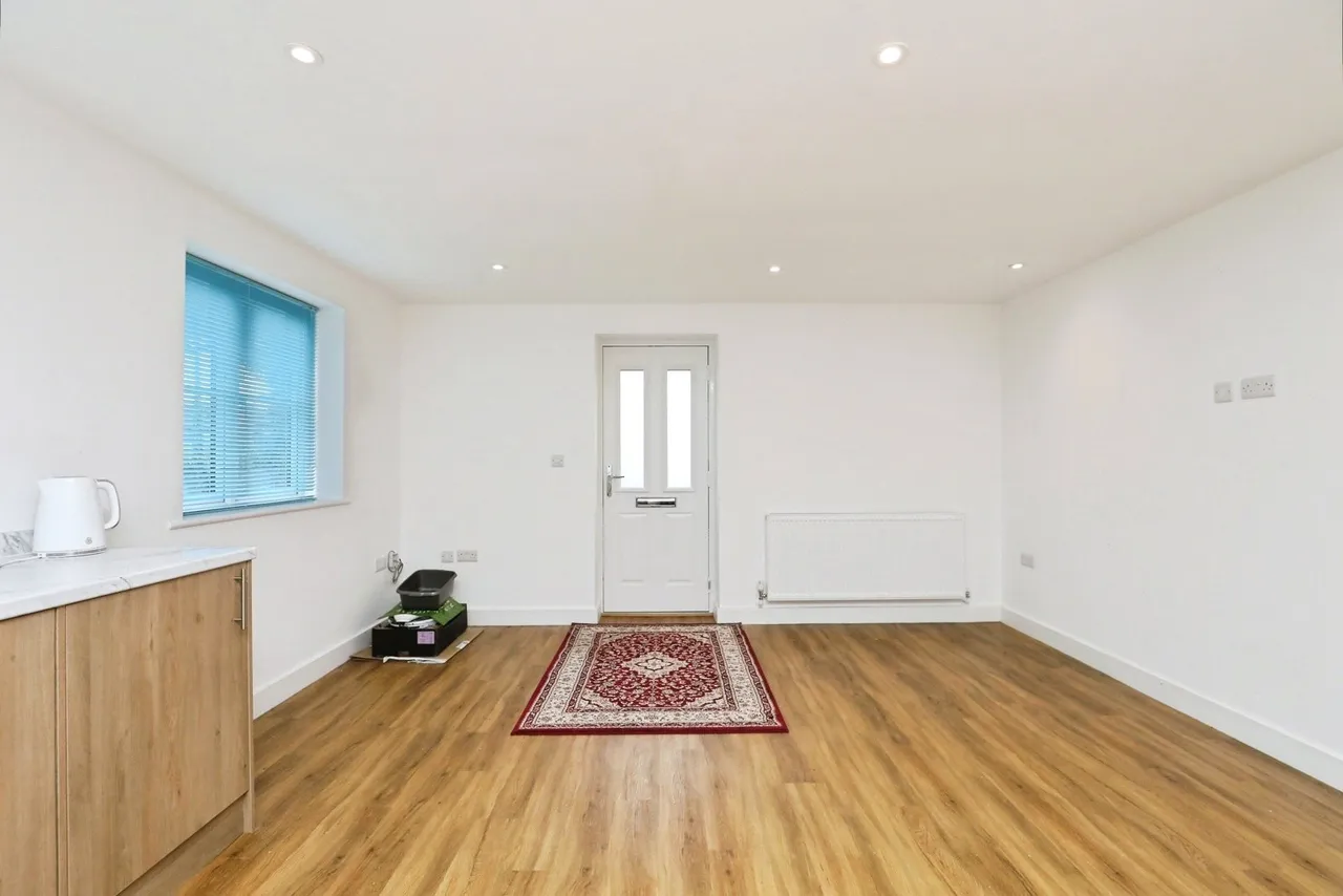 Harvey Lane, NR7, photo 8