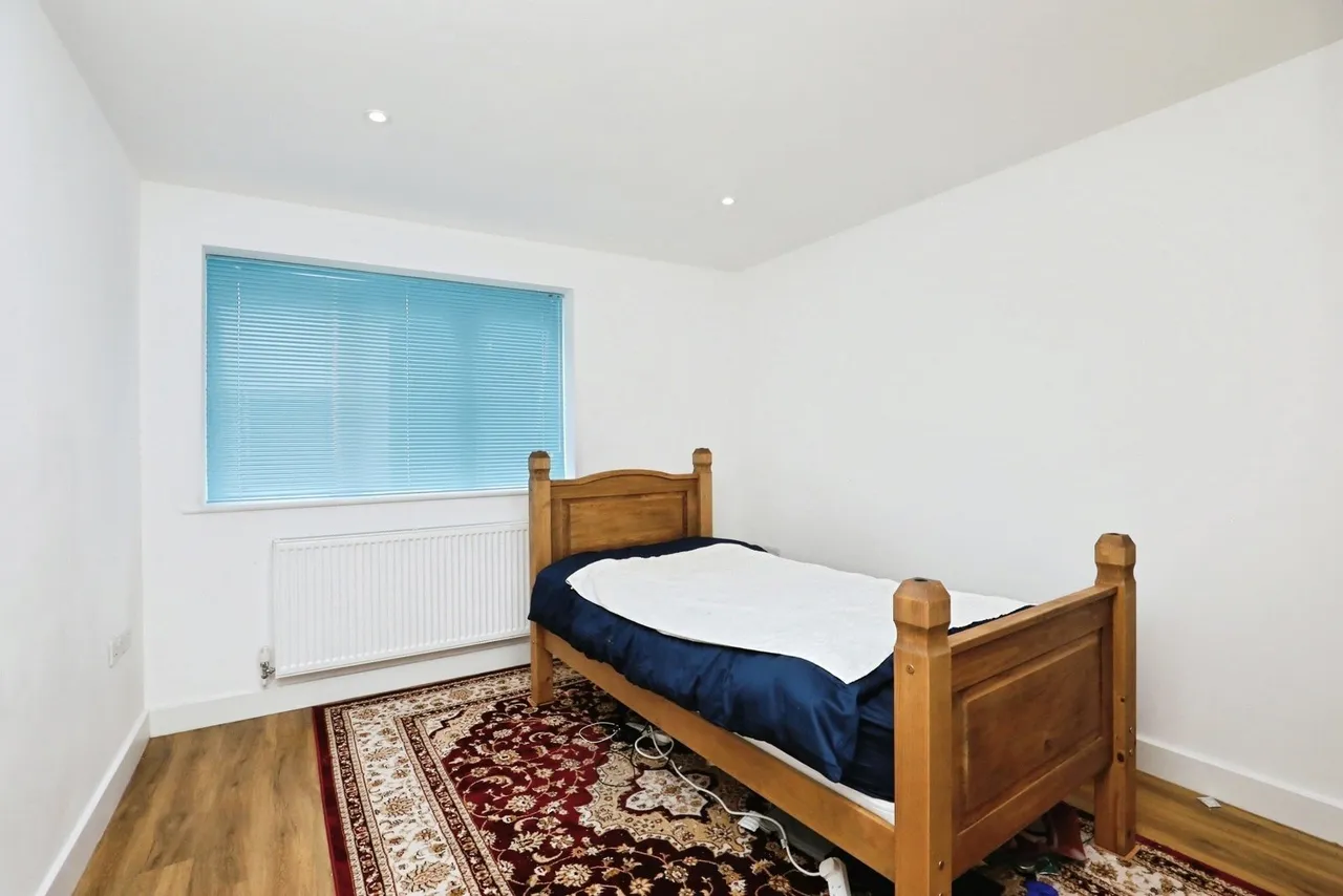 Harvey Lane, NR7, photo 11