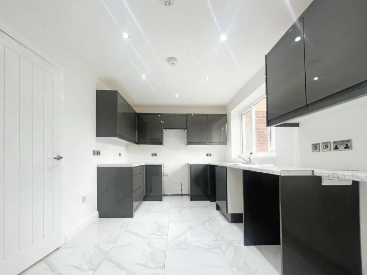 Wigan Road, Leigh, WN7, photo 7