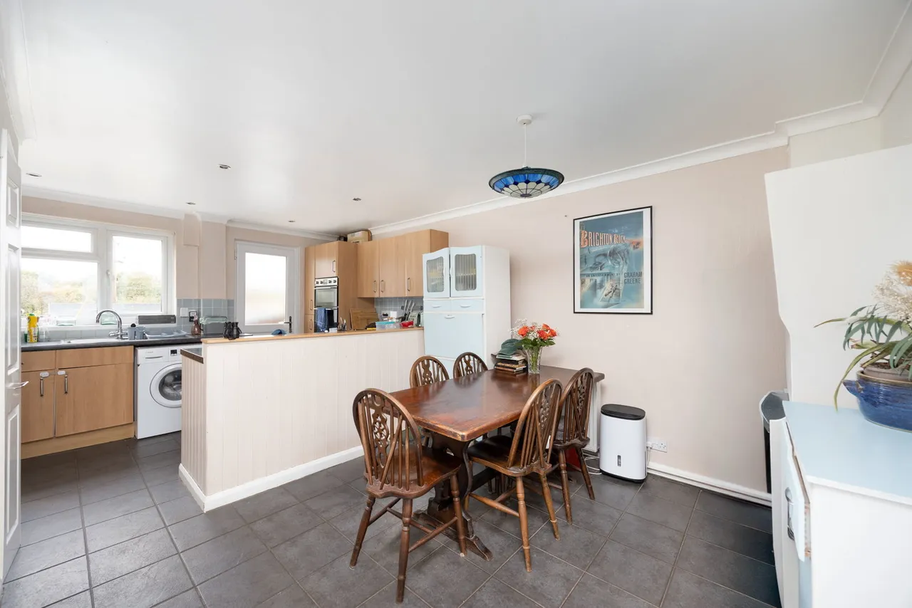 Corsham Road, Lacock, SN15, photo 16
