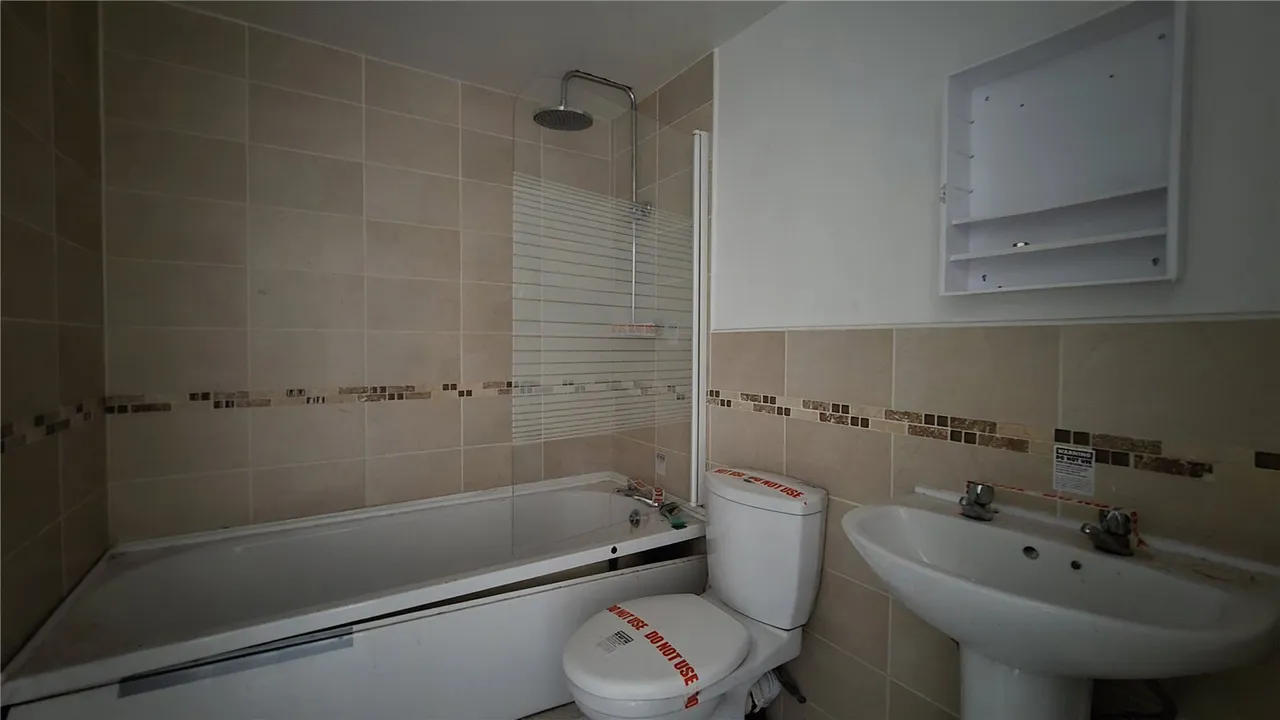 Kings Road, Ashton-under-Lyne, Greater Manchester, OL6, photo 9