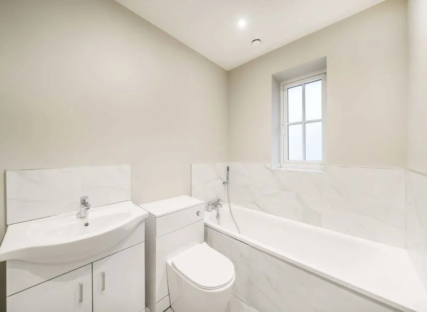 Orchard Road, Chessington, KT9, photo 6