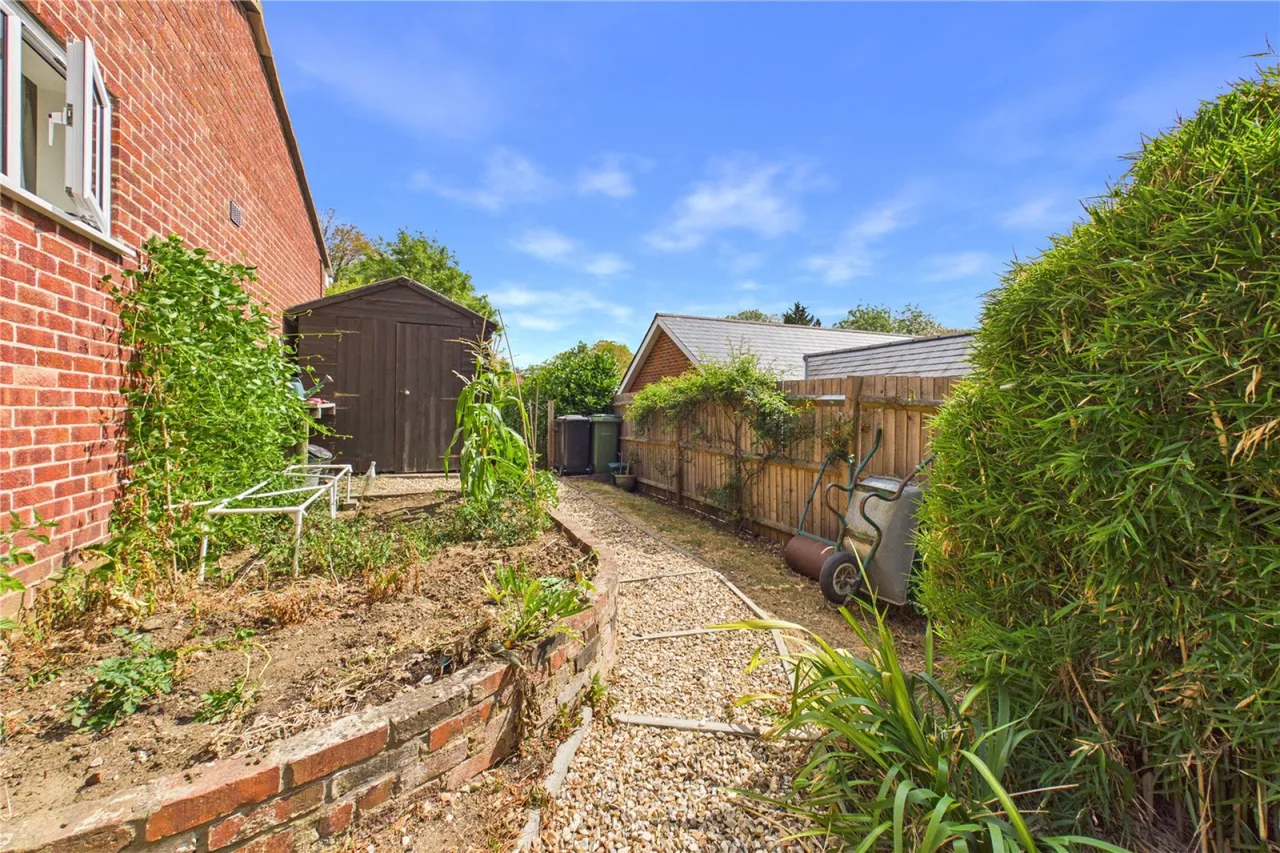 Bath Road, Woolhampton, RG7, photo 14