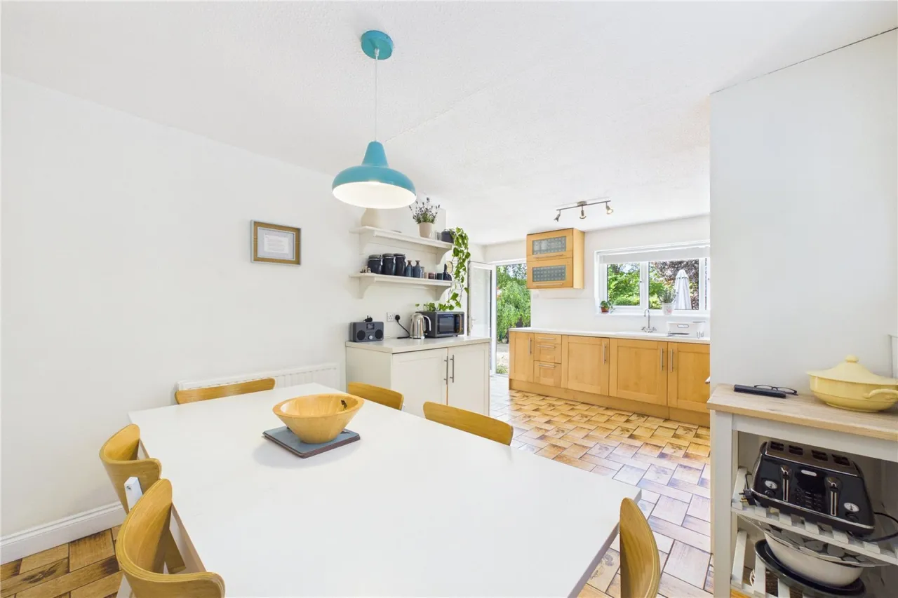 Bath Road, Woolhampton, RG7, photo 5