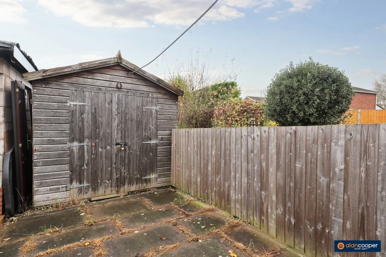 Oakdene Crescent, Weddington, CV10, photo 21