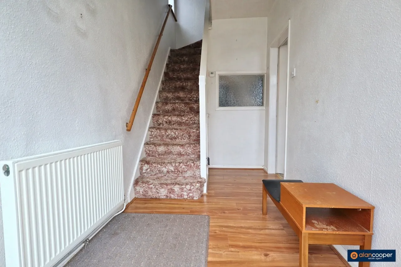Oakdene Crescent, Weddington, CV10, photo 9