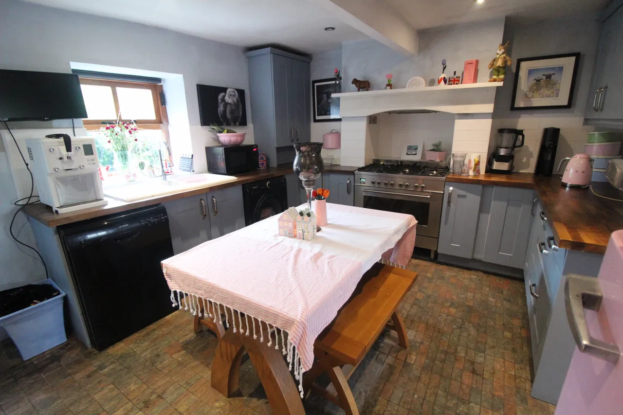 Moor End Road, Mellor, SK6, photo 3