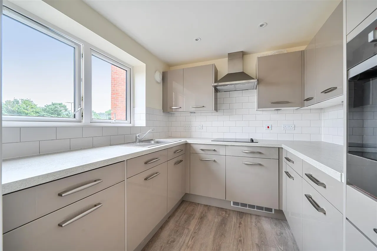 Little Aston Road, Aldridge, WS9, photo 2