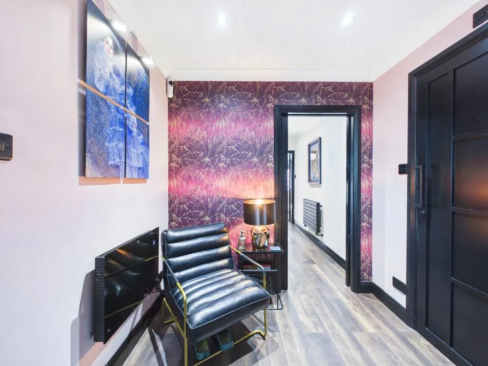Chaplin Close, Salford, M6, photo 2