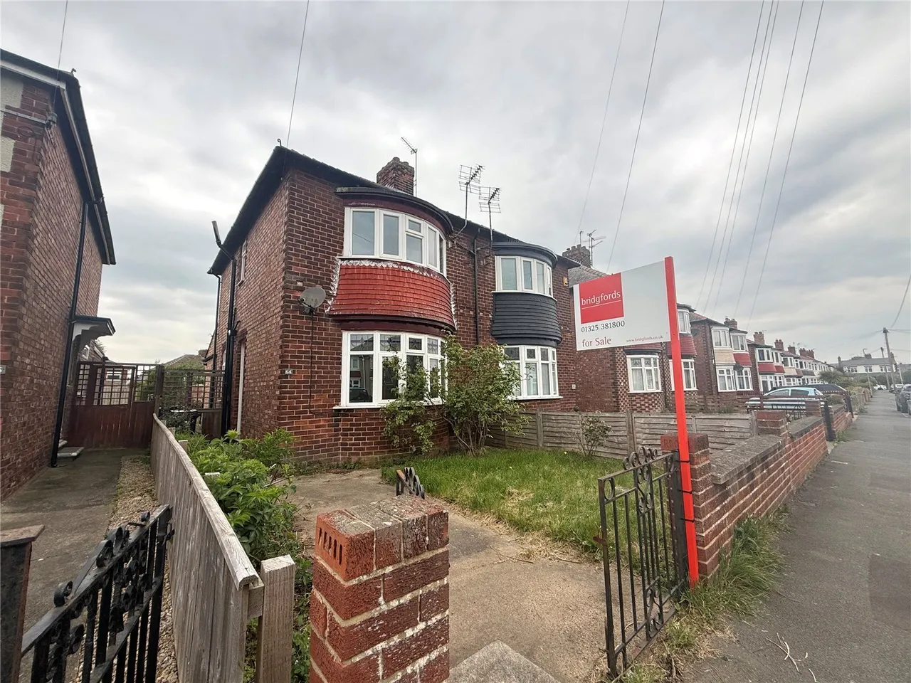 2 bed house for sale — Park Crescent, Darlington, Durham, DL1