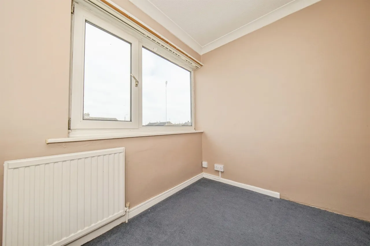 Witch Elm, Harwich, photo 9