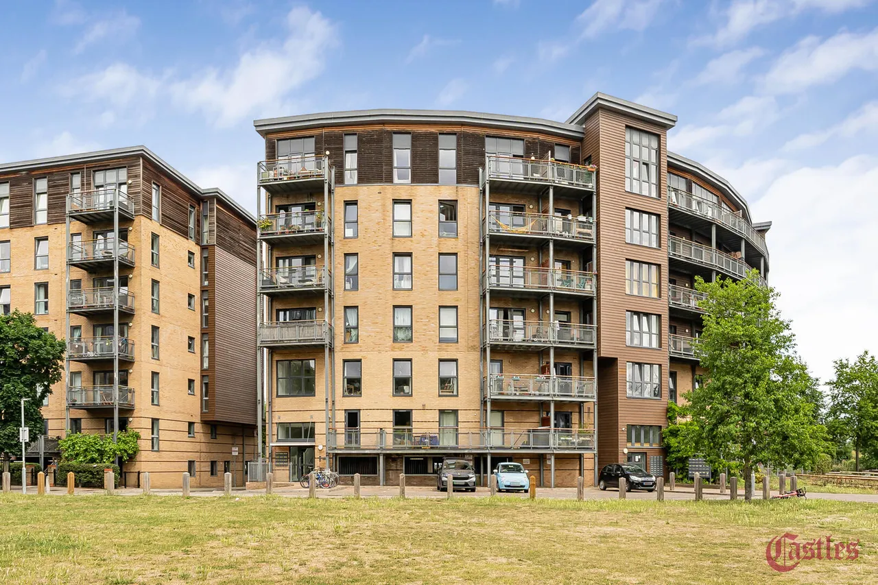 Harry Zeital Way, London, E5, photo 14