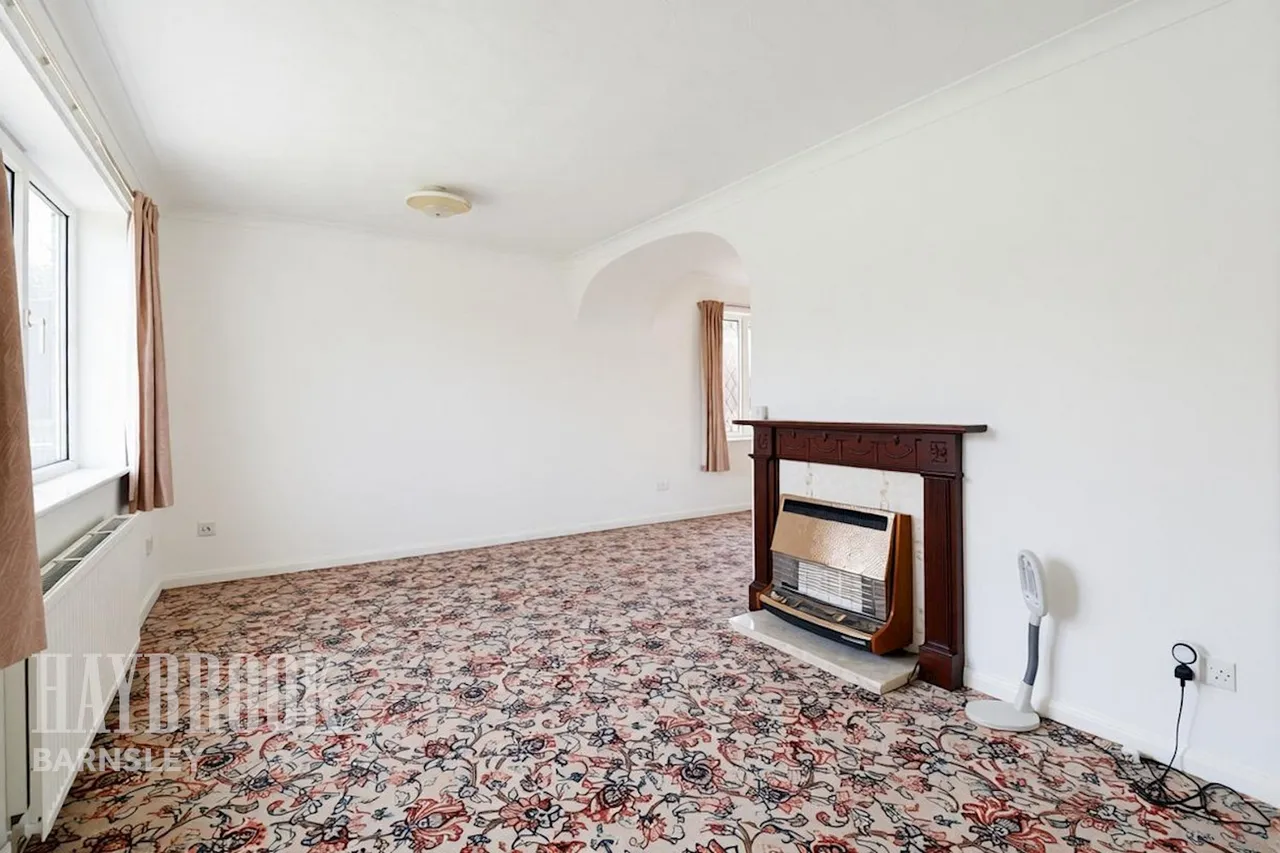 Melvinia Crescent, Wilthorpe, photo 3