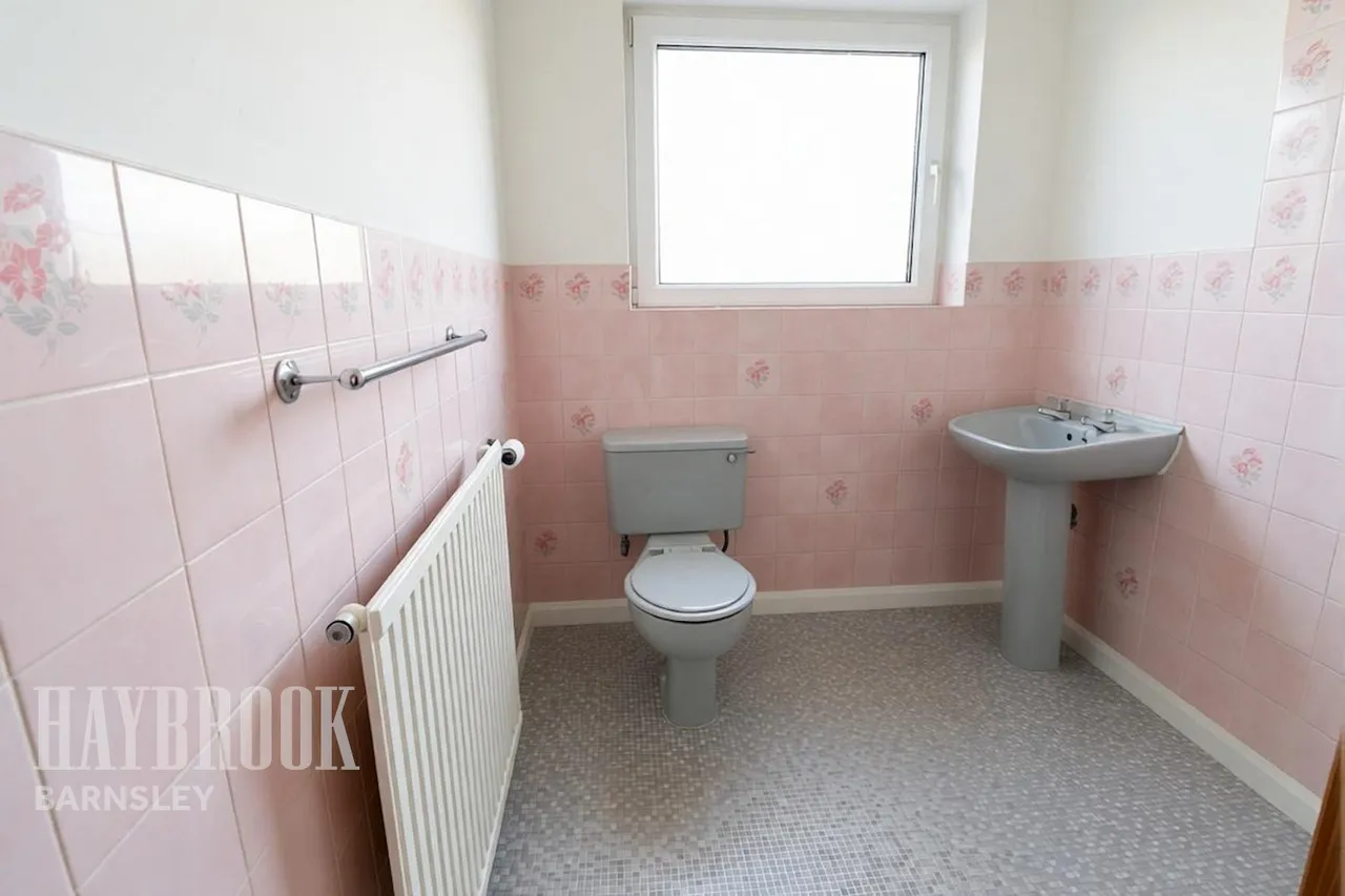 Melvinia Crescent, Wilthorpe, photo 10