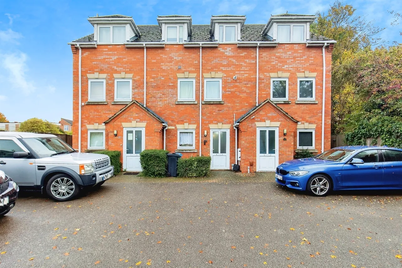 2 bed house for sale — Carey Street, KETTERING