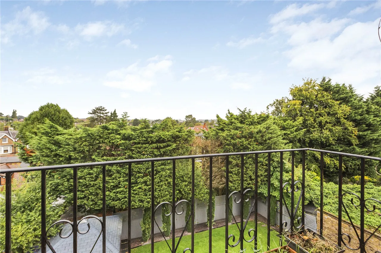 Crescent East, Hadley Wood, EN4 0EY, photo 16