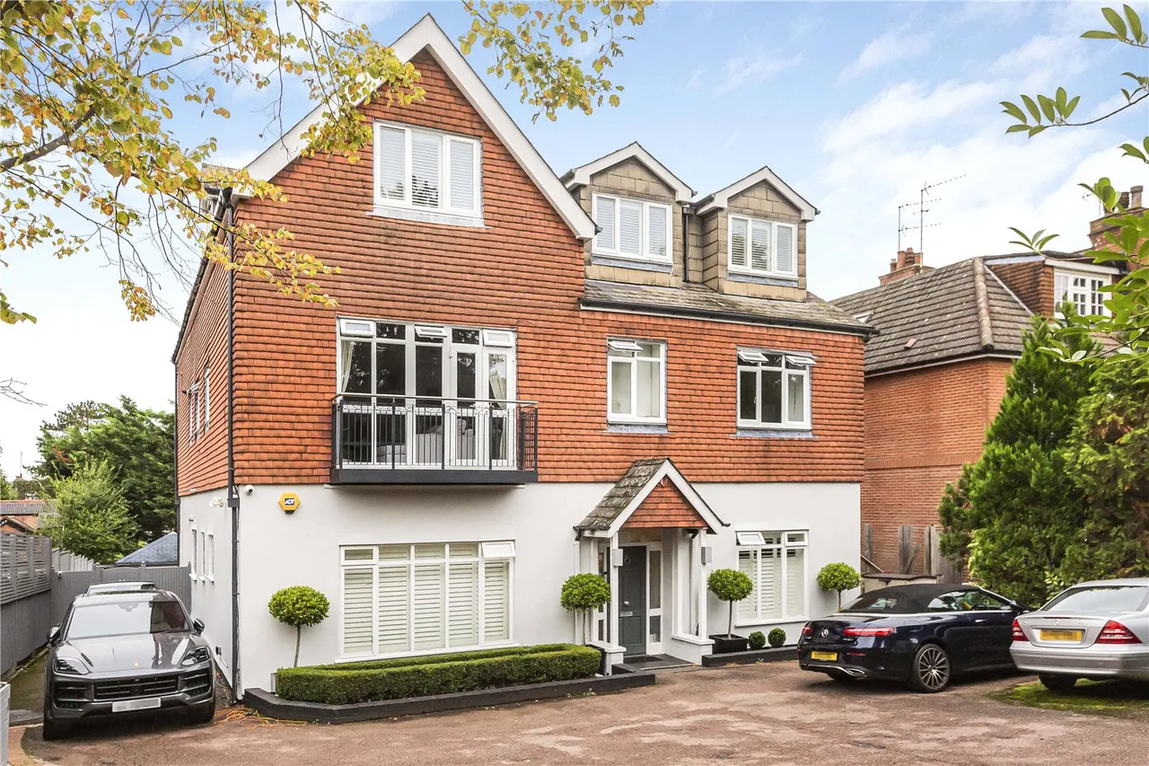 Crescent East, Hadley Wood, EN4 0EY, photo 2