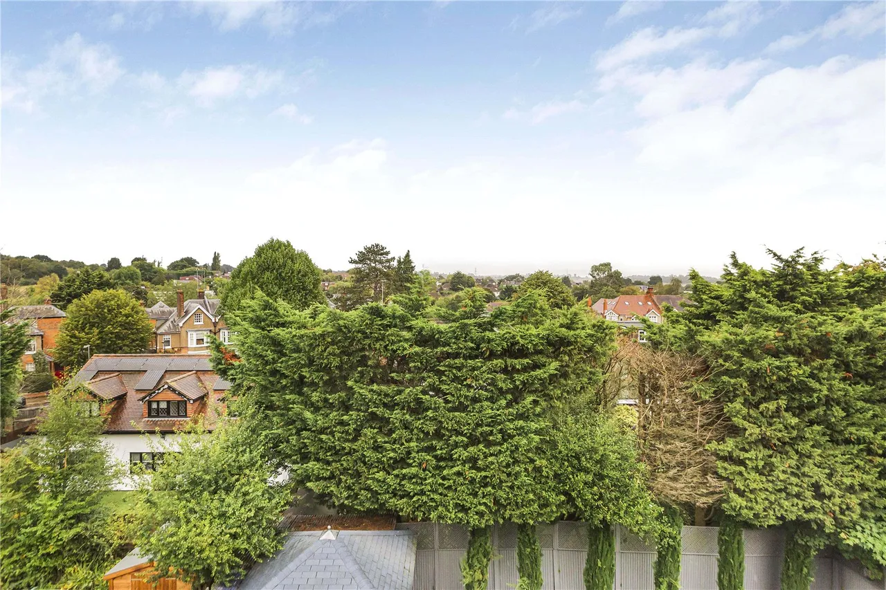 Crescent East, Hadley Wood, EN4 0EY, photo 15