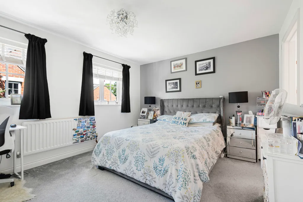 Derisley Close, Byfleet, KT14, photo 6