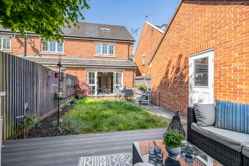 Derisley Close, Byfleet, KT14, photo 24