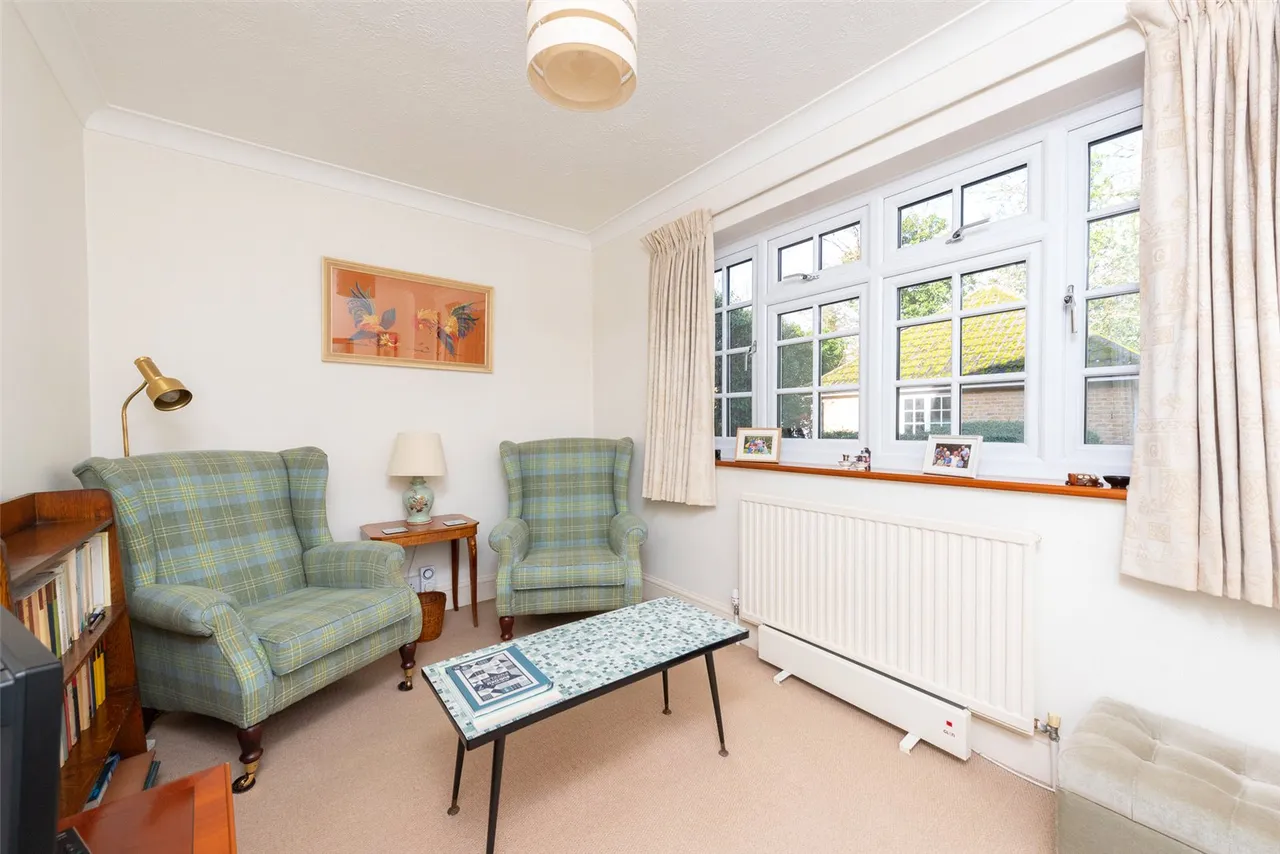 Phoenix Court, Hartley Wintney, Hook, Hampshire, RG27 8JQ, photo 6