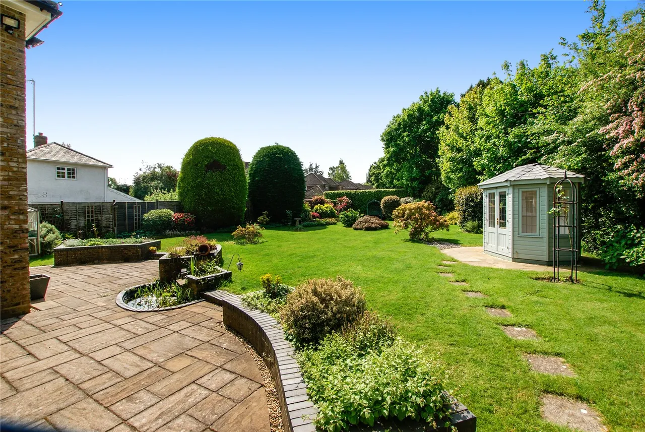 Phoenix Court, Hartley Wintney, Hook, Hampshire, RG27 8JQ, photo 14